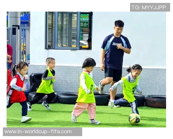 幼儿足球俱乐部助力孩子健康成长培养团队精神与运动能力的乐园 幼儿足球俱乐部助力孩子健康成长培养团队精神与运动能力的乐园