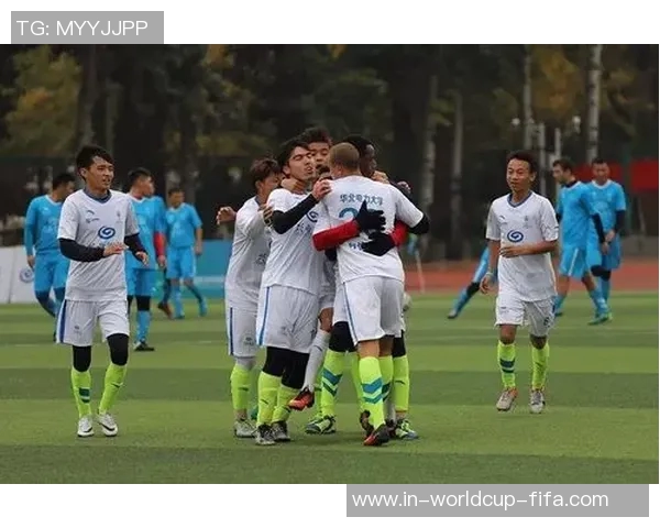 高校联盟杯足球赛激战正酣各大高校争夺荣耀与梦想的巅峰对决